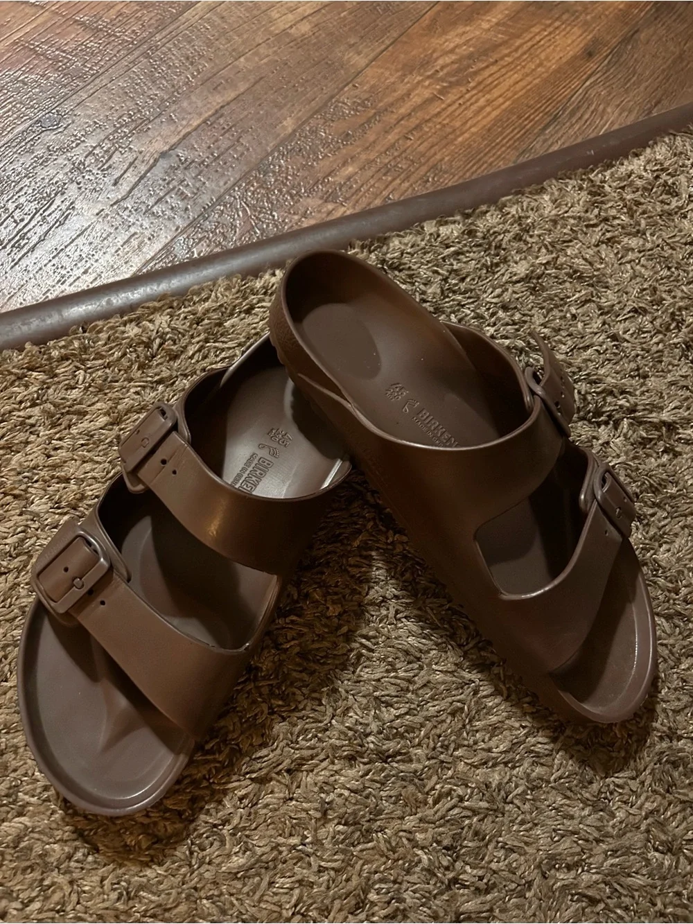 Brown Birkenstock Arizona rubber sandals — size men’s 12
